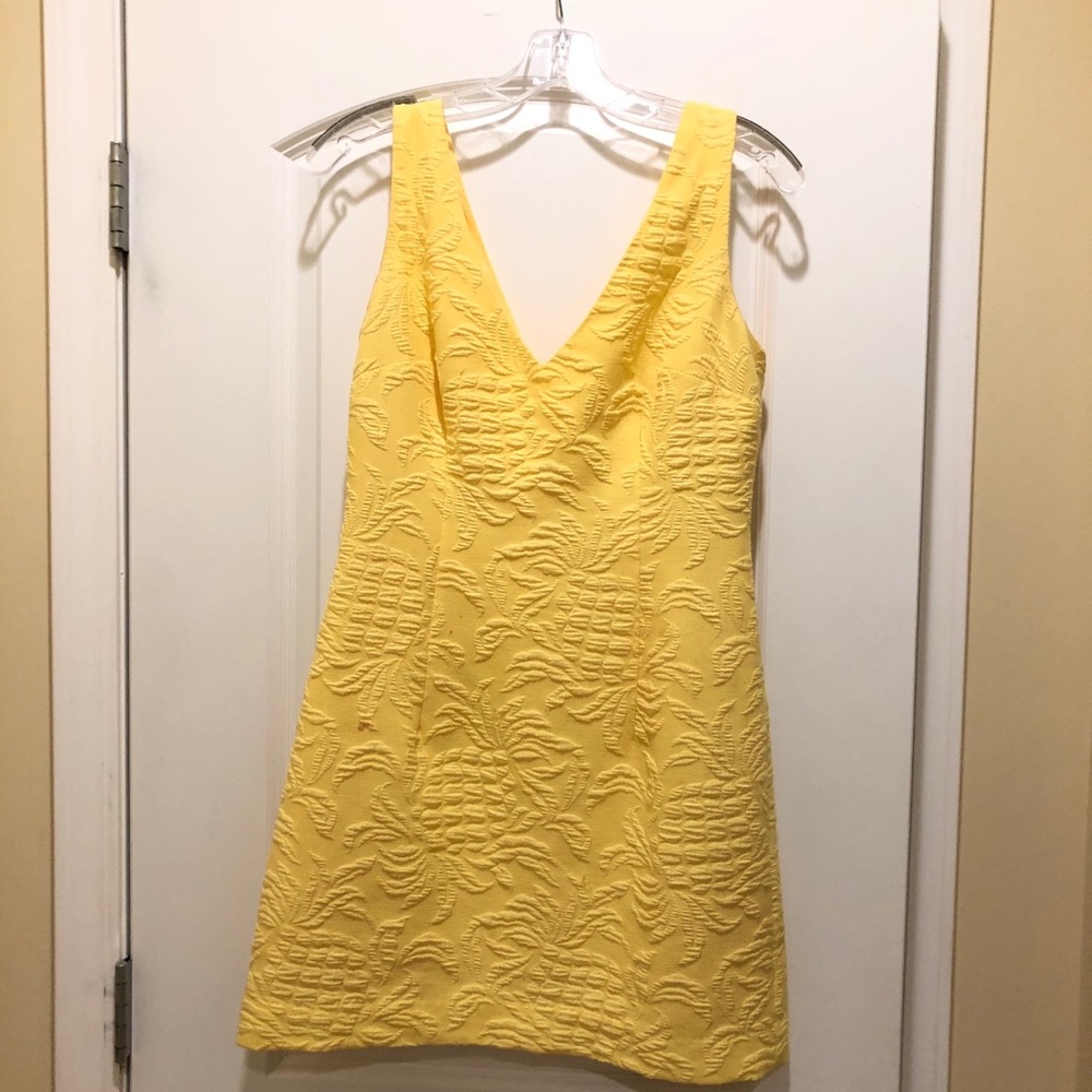 Lily Pulitzer yellow mid mini dress.